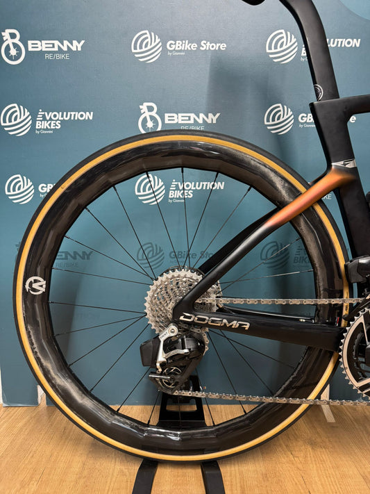 Pinarello Dogma F Red E1 AXS 12v Taglia 51.5 - Usata