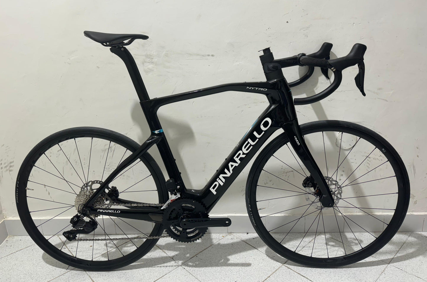 Pinarello Nyro E5 Road 105 av2 Storlek 55 - Demo