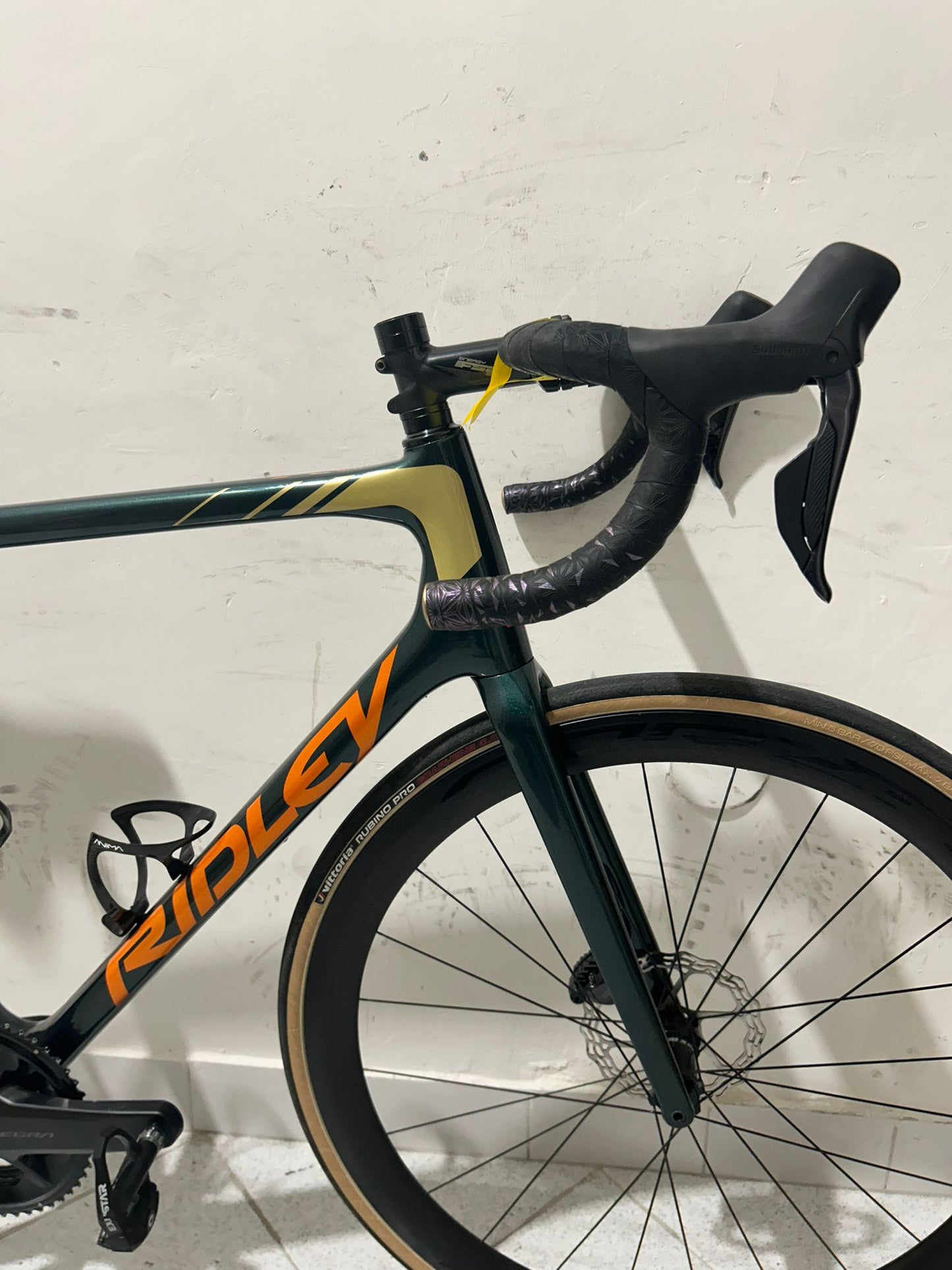 Ridley helium slx disc ultegra of2 12 velikosti m - použitá