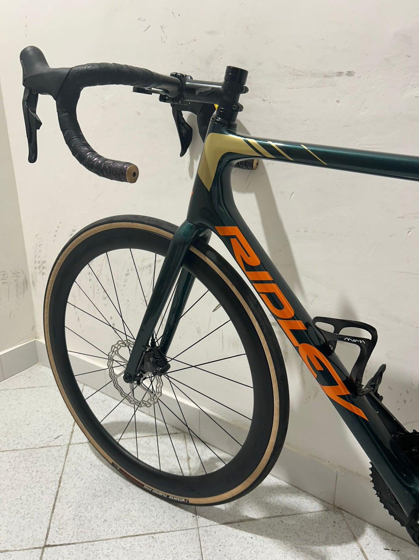 Ridley helium slx disc ultegra of2 12 velikosti m - použitá