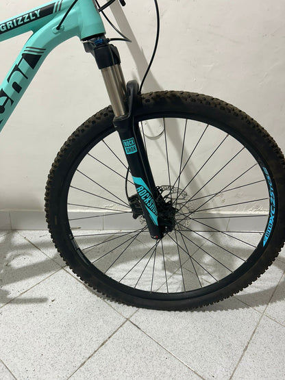 Branco Grizzly Tamanho 17 " - Usado