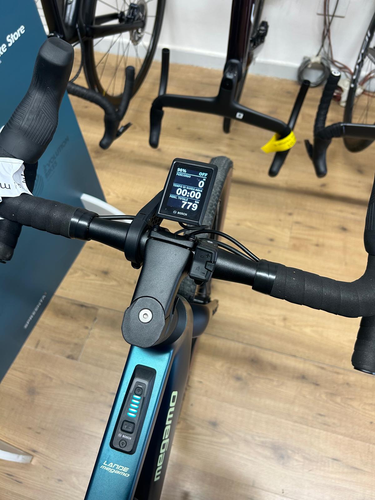 MEGAMO LANDE (25) Taille M - Test de démonstration