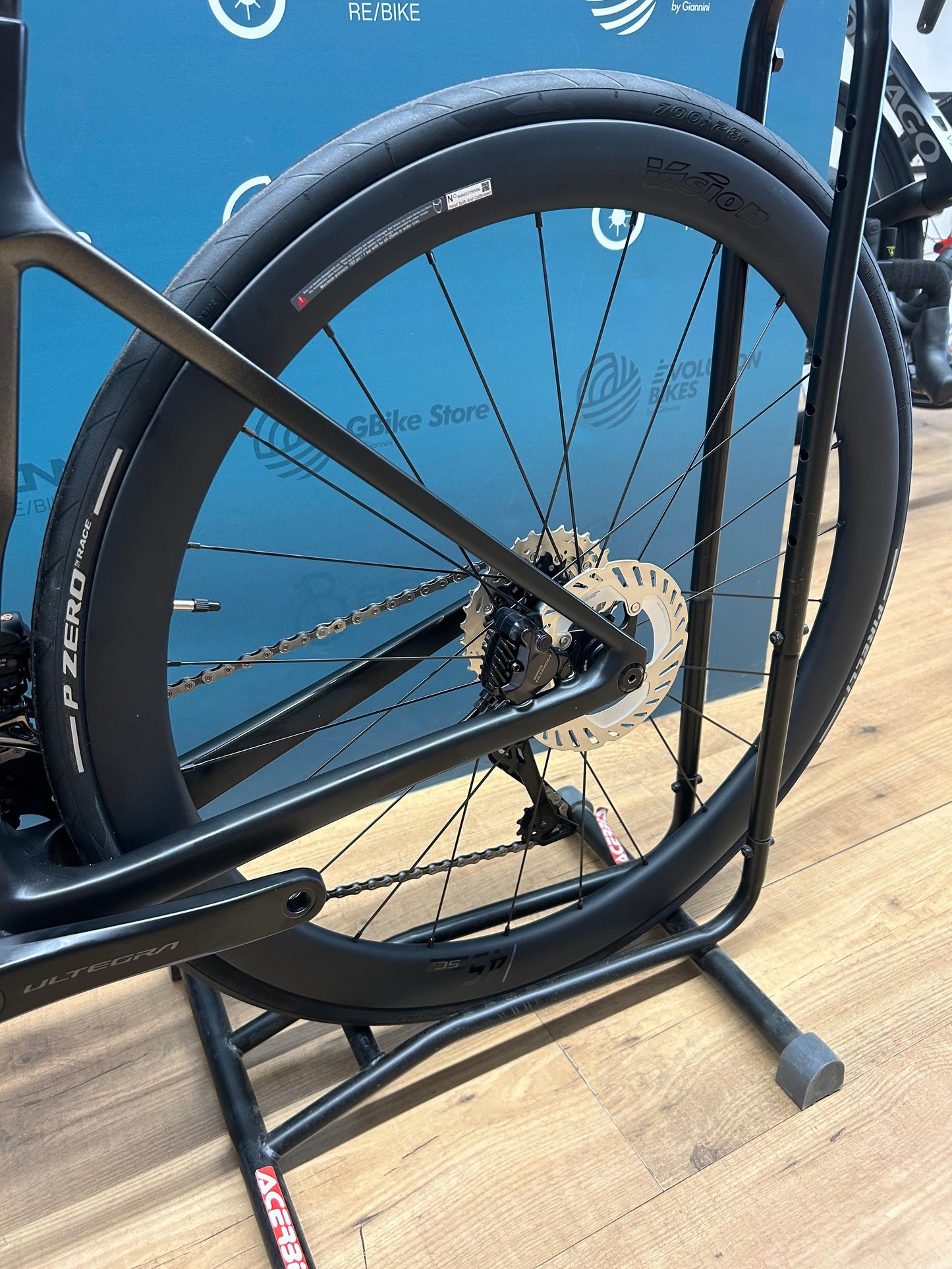 Colnago V4Rs UAE Emirates Taglia 455 - Usata