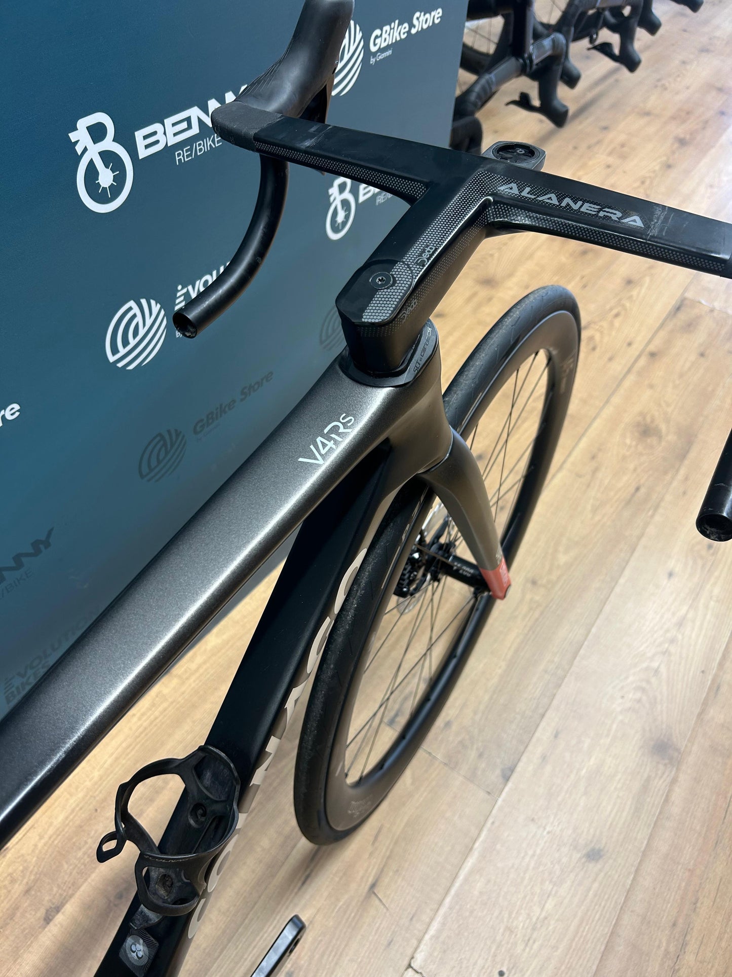 Colnago V4Rs UAE Emirates Taglia 455 - Usata