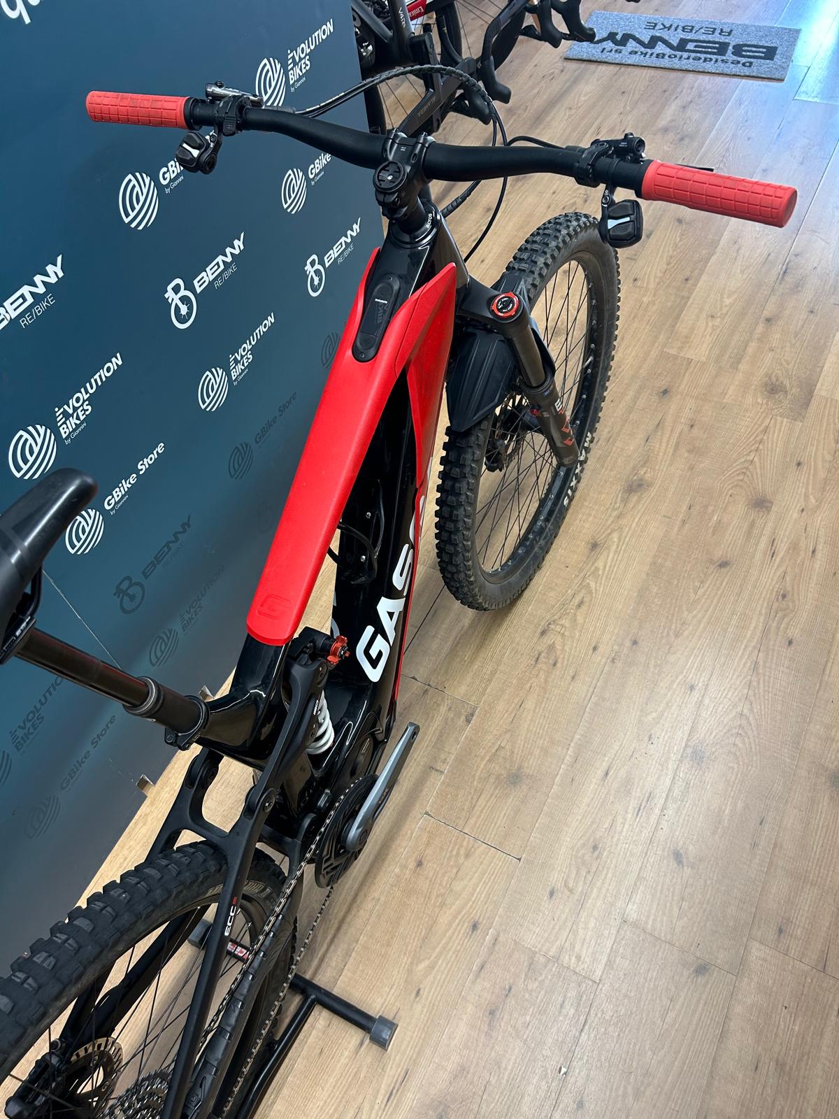 Gasgas, etc. tamaño M - Usado