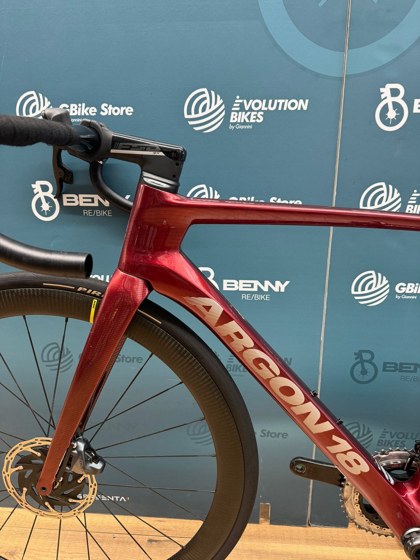 Argon 18 SUM SRAM Force Etap Axs Size M - Used