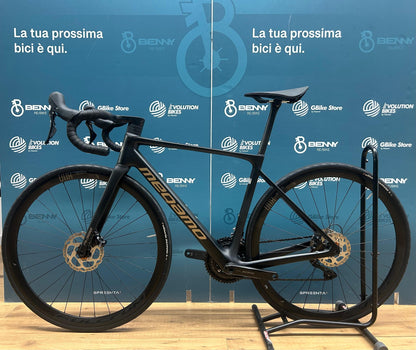 Rozmiar podniesienia megamo S - Używany