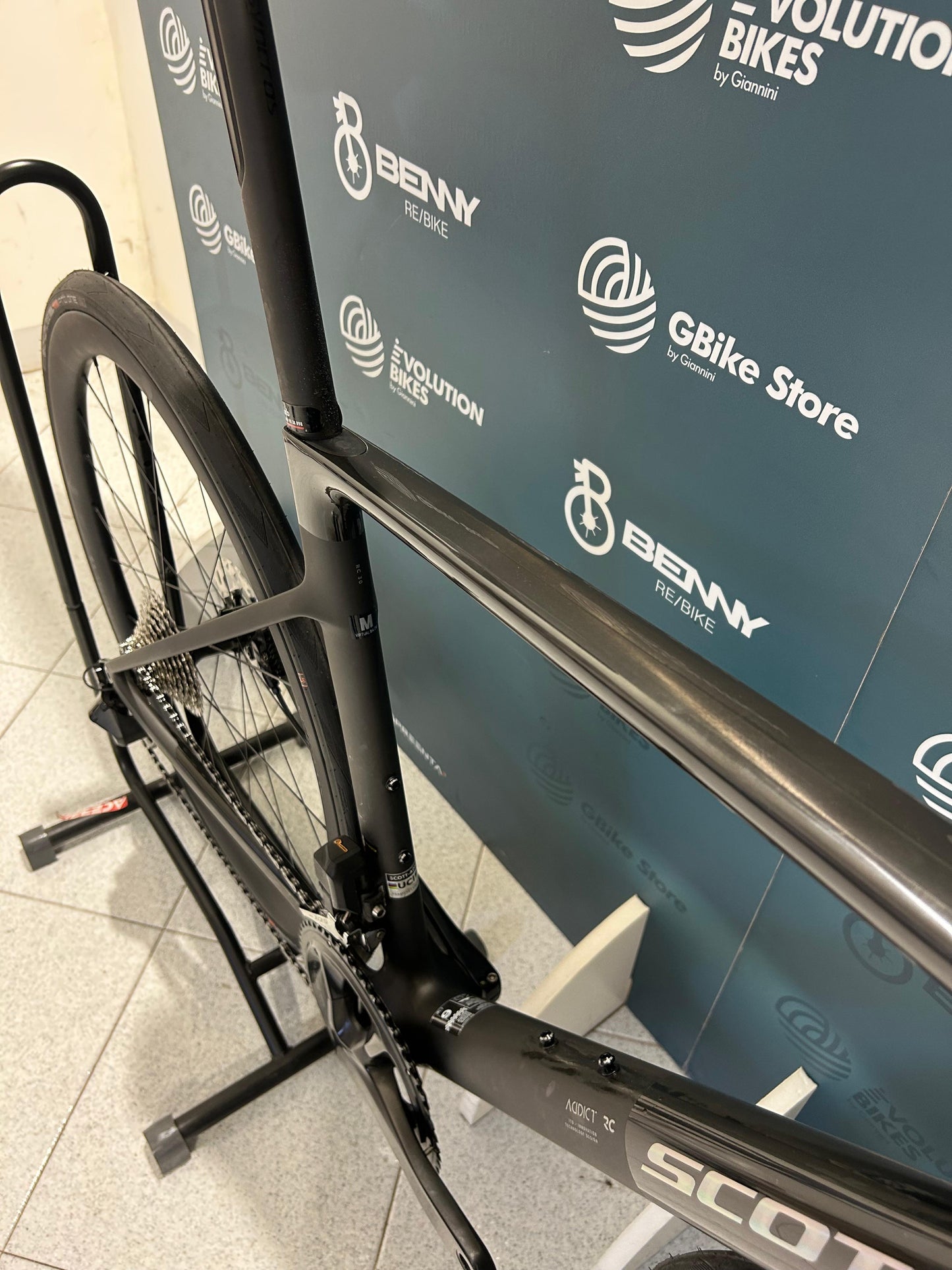 Scott Rozmiar Addict RC 30 M Test demonstracyjny