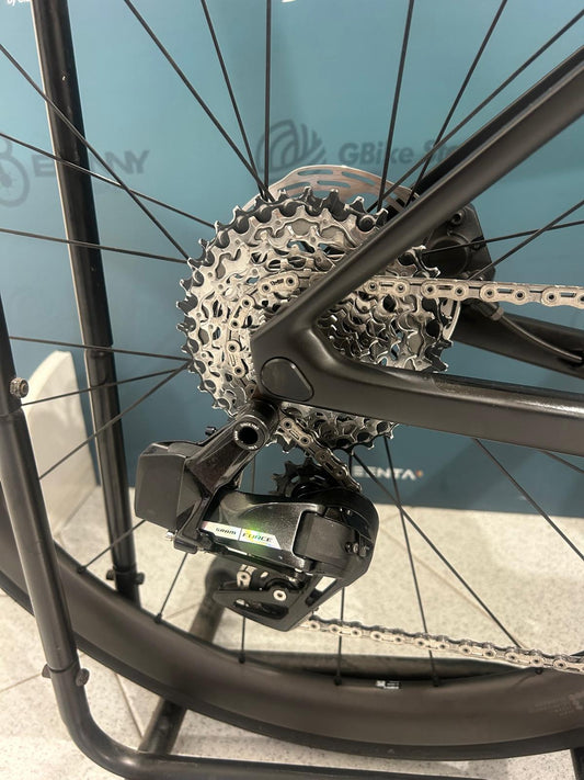 Colnago V4RS UAE Emirates Size 420