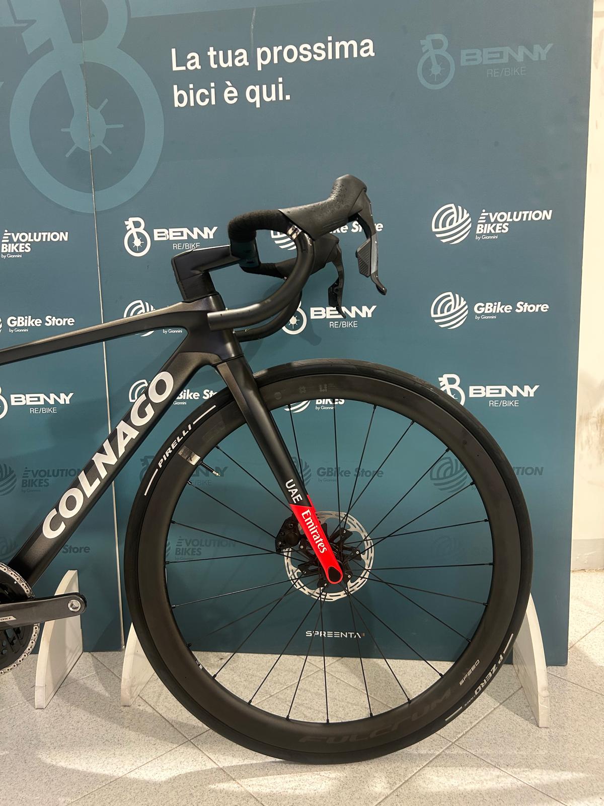 Colnago V4RS Emiratos Árabes Unidos Tamaño 420