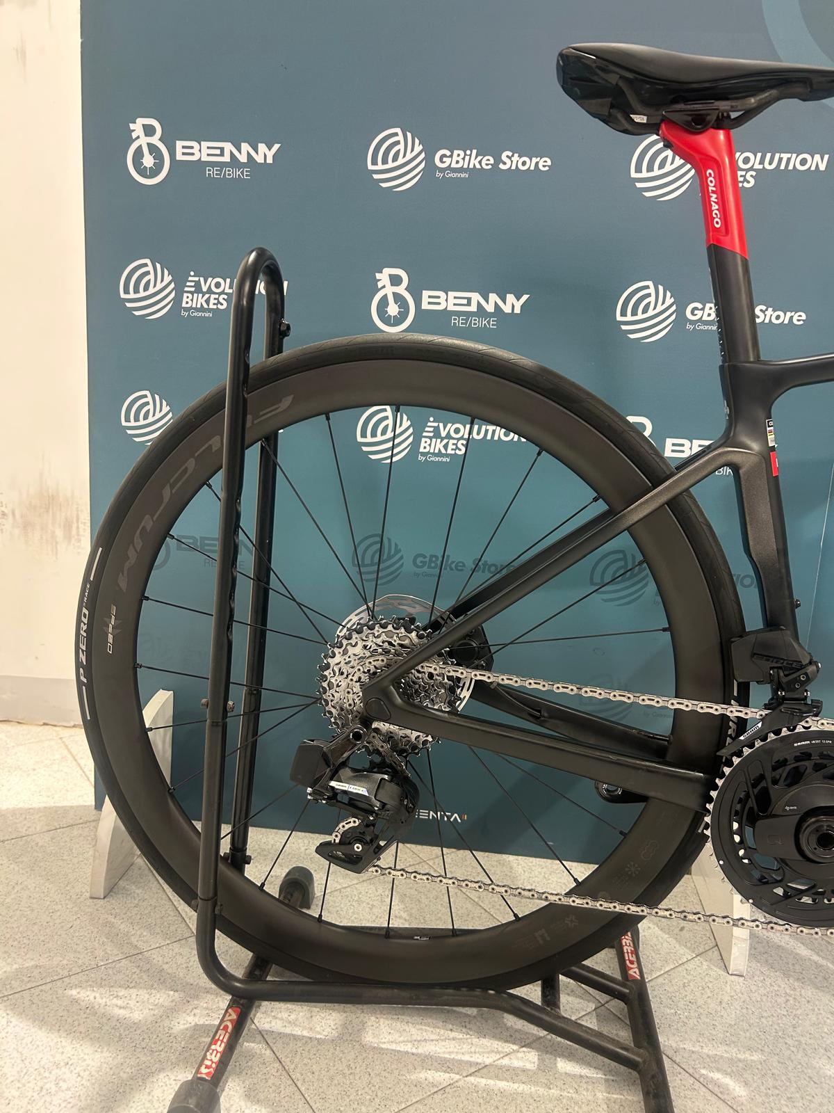 Colnago V4RS Emiratos Árabes Unidos Tamaño 420