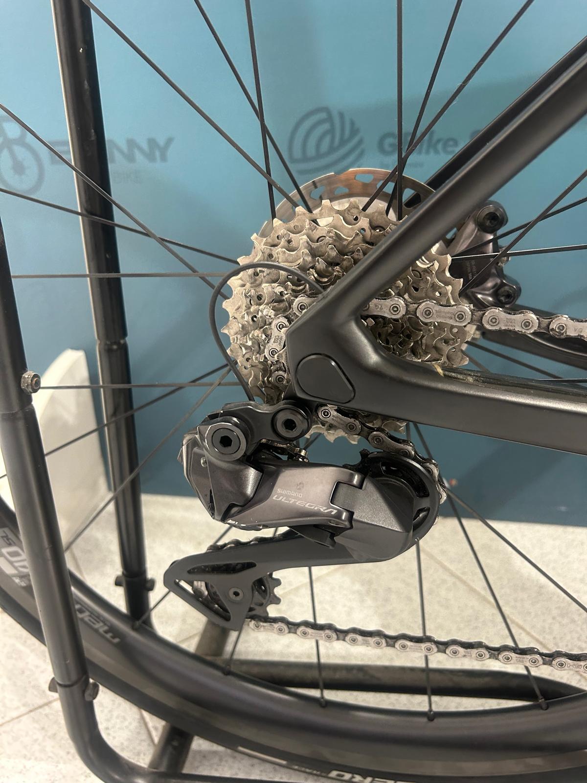 Colnago V4RS Emiraty Arabskie Rozmiar 45,5 - Używane