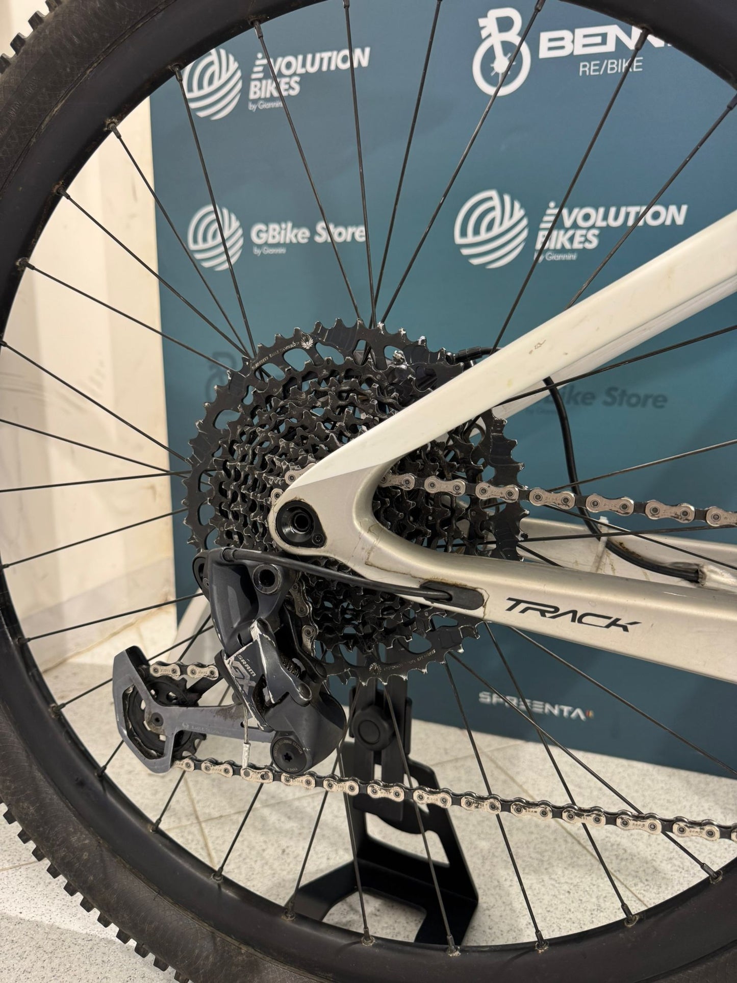 Tamaño de la pista Megamo S - Usado