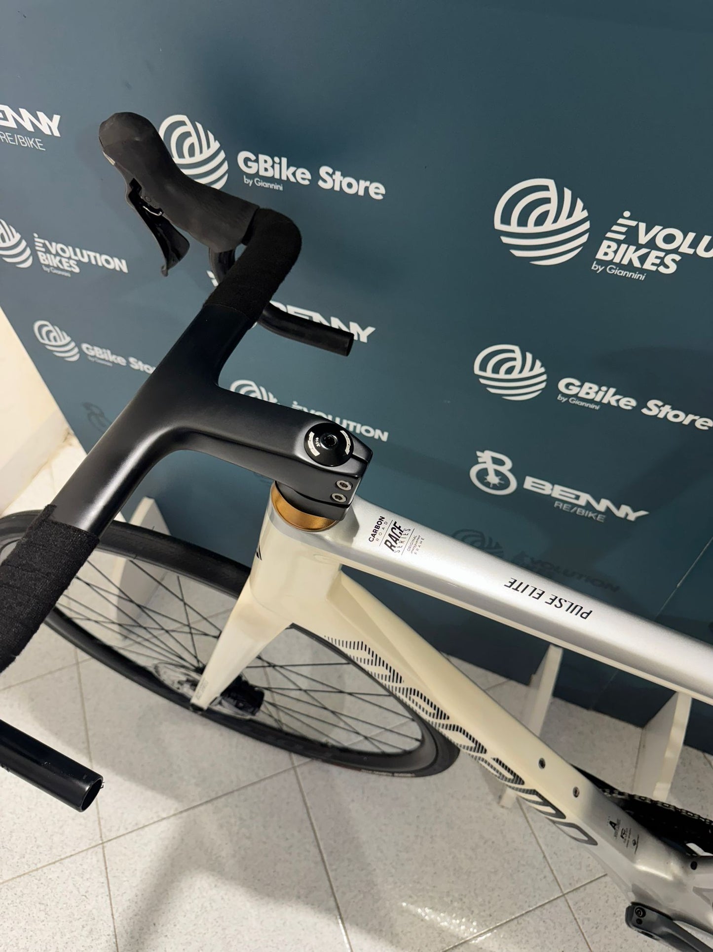 Megamo Pulse Elite Disc Size XL - Used