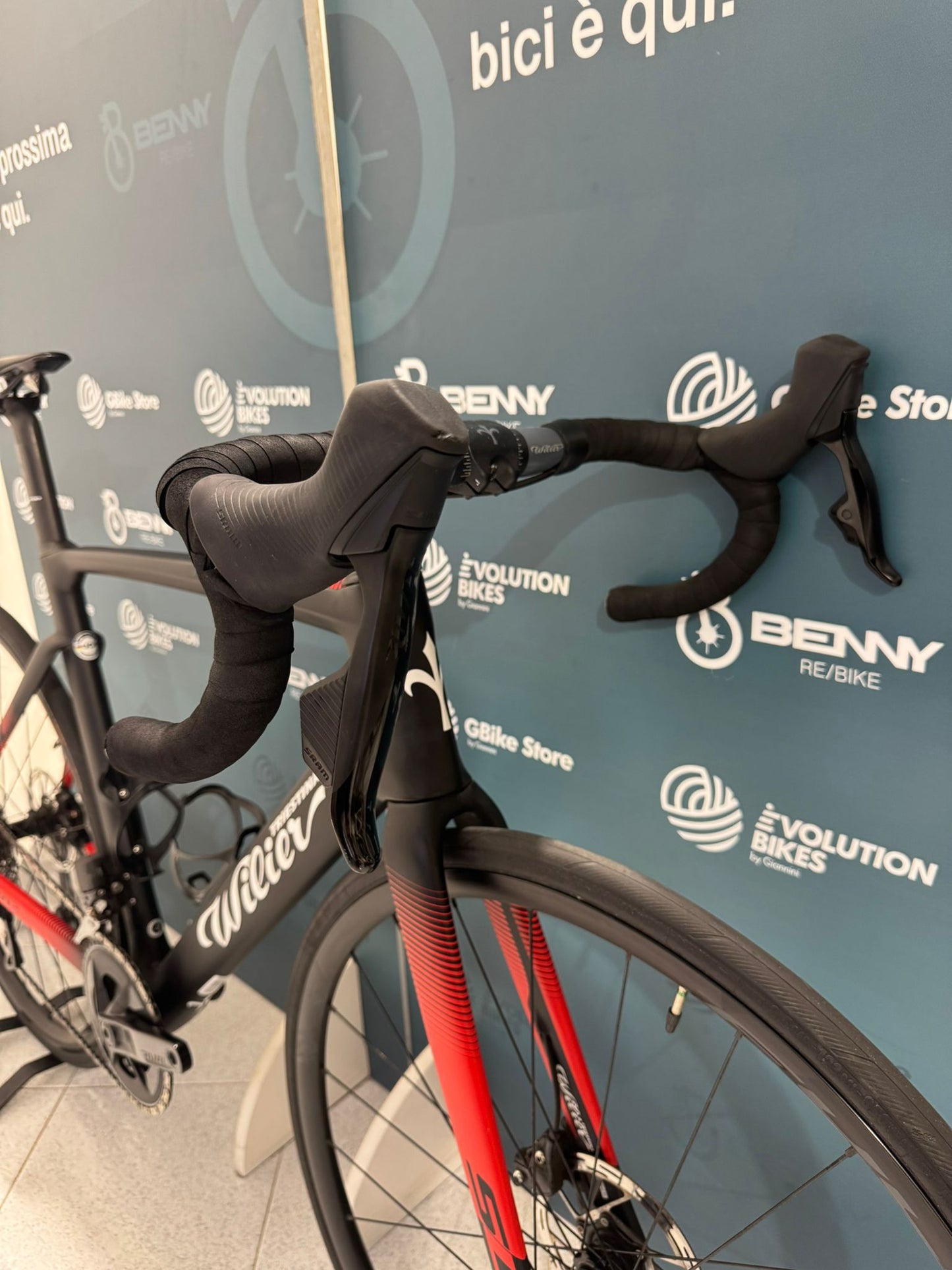 Wilier Cento10 SL Disc AXS Size L - Used