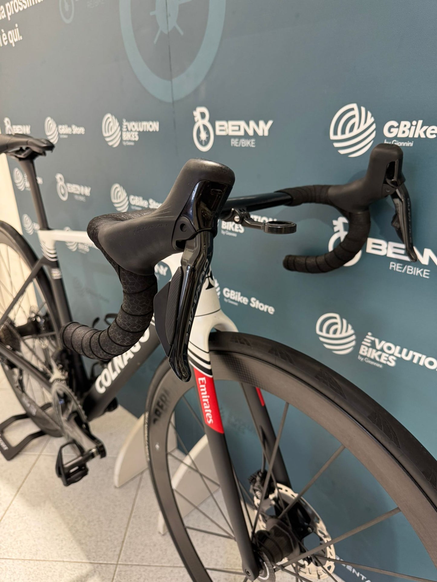 Colnago V5Rs Dura-Ace R9270 Di2 12v Lightweight Size 45.5 - Used