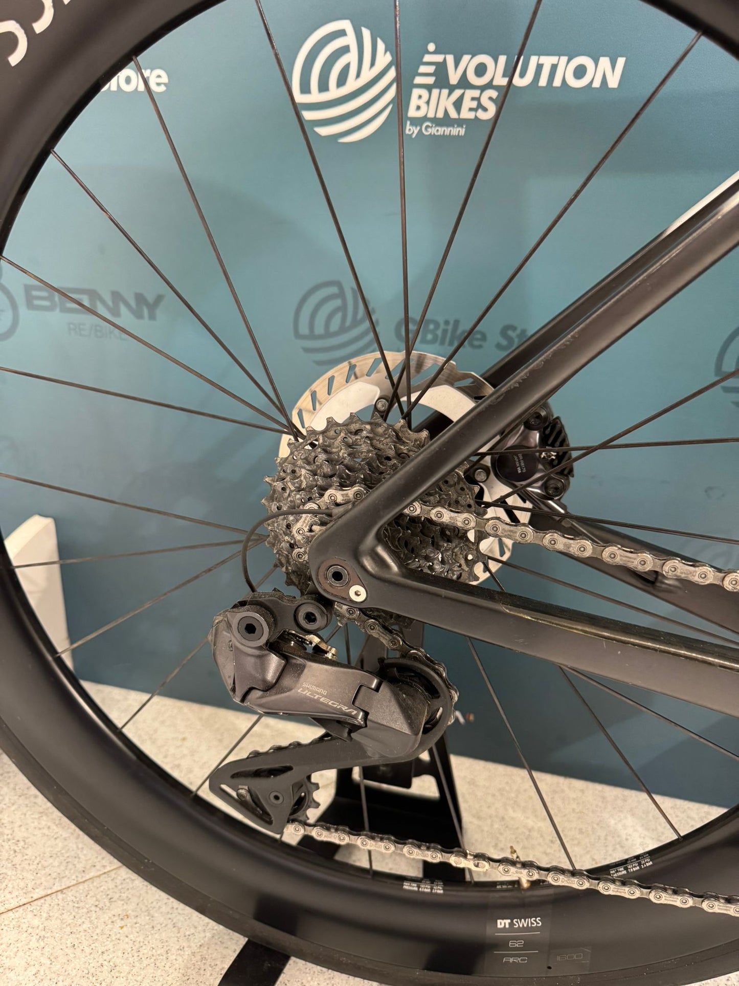 Colnago V3Rs Ultegra Di2 12v Size 48S - Used