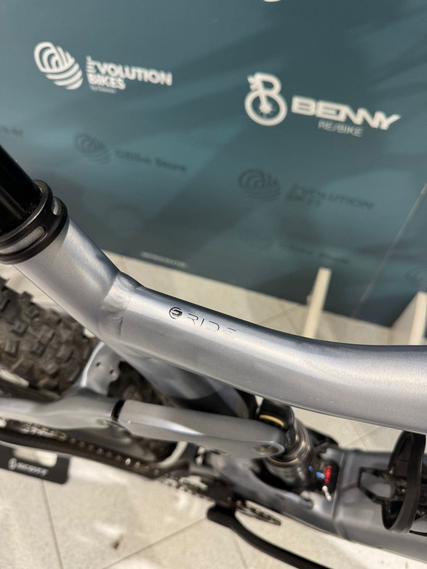 Scott Genius eRide 930 Taille L - Utilisé