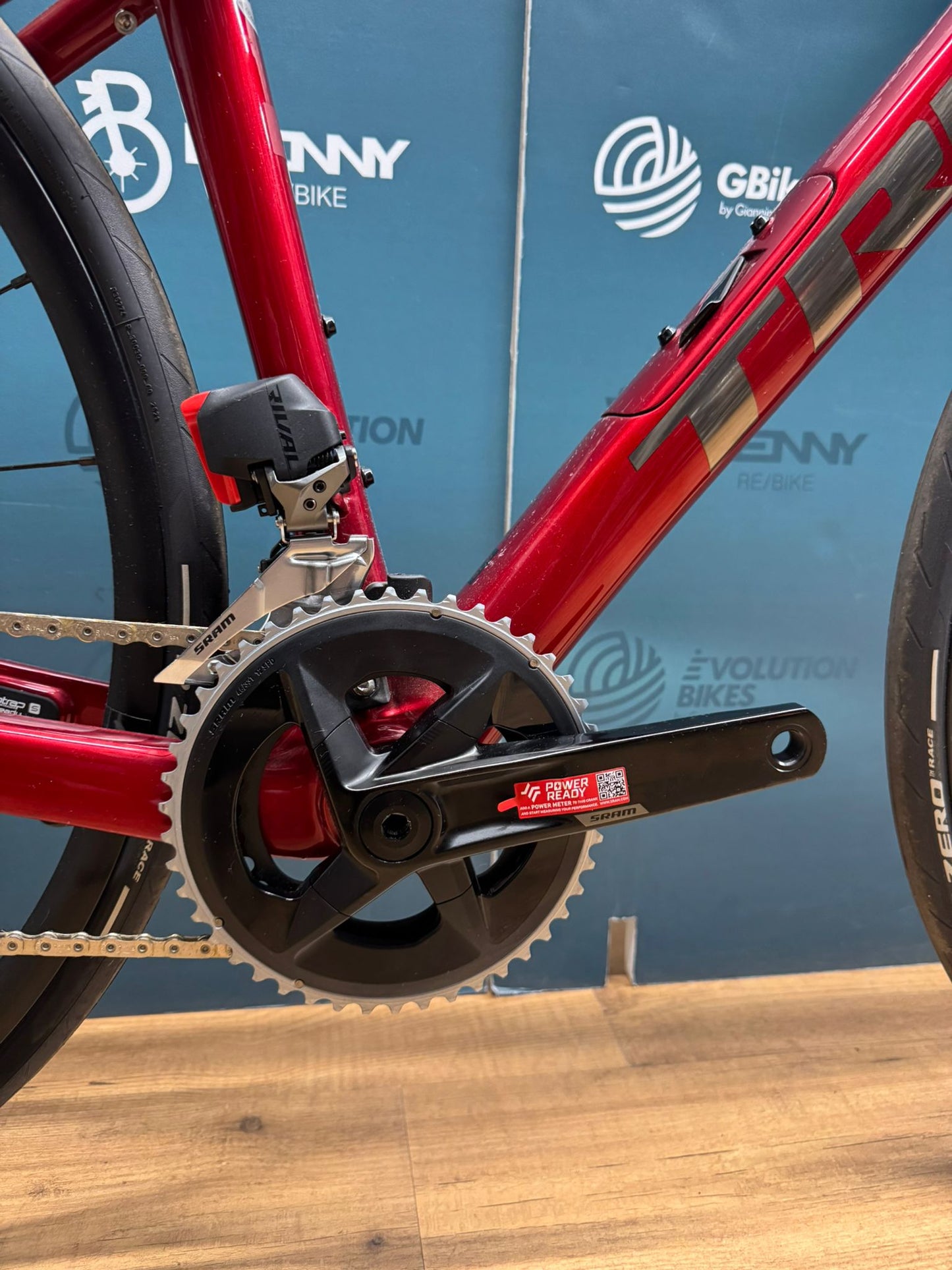 Trek Domane SL 6 AXS Tamaño de disco 47 - Demostración