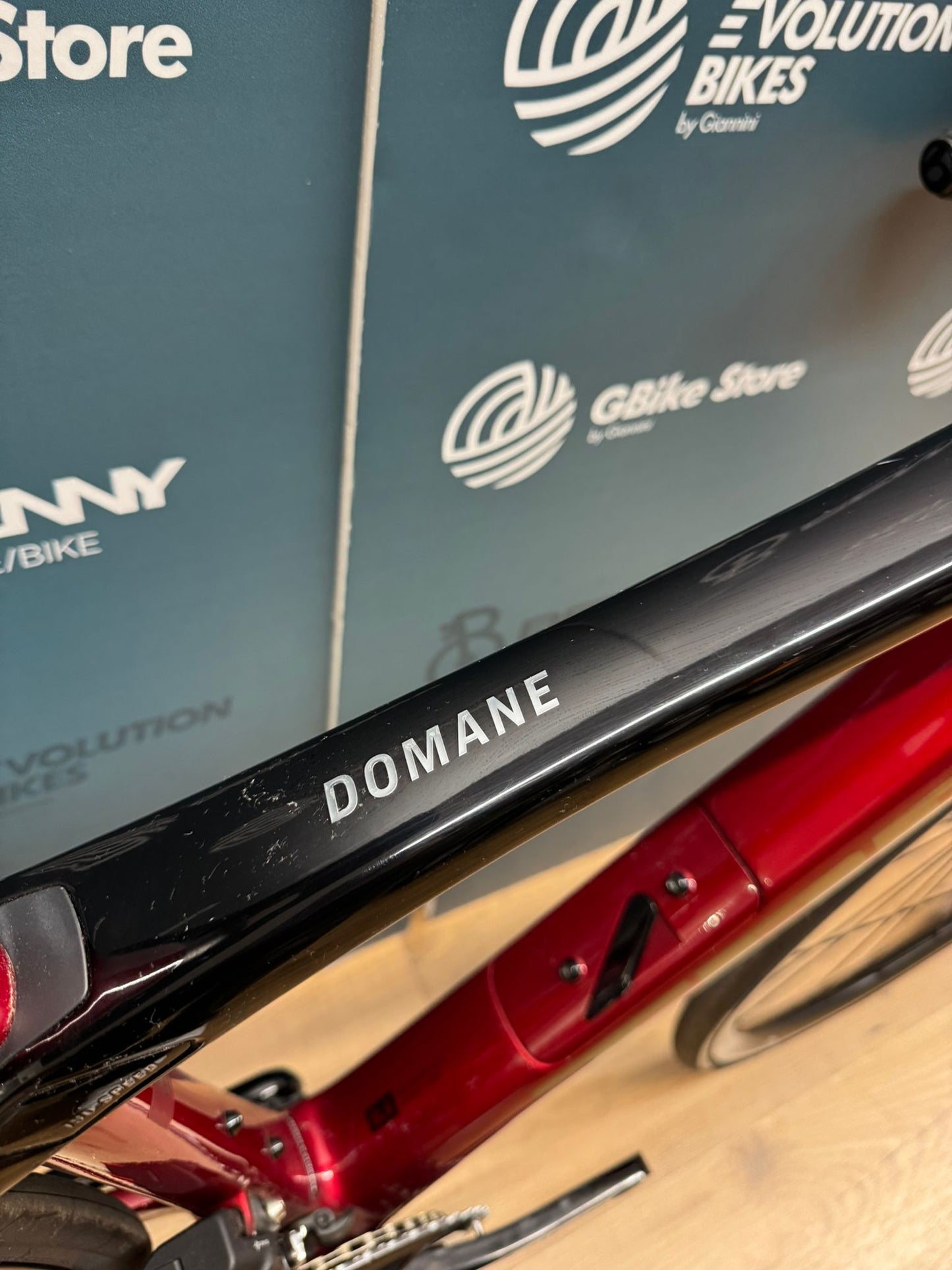 Trek Domane SL 6 AXS Tamaño de disco 47 - Demostración