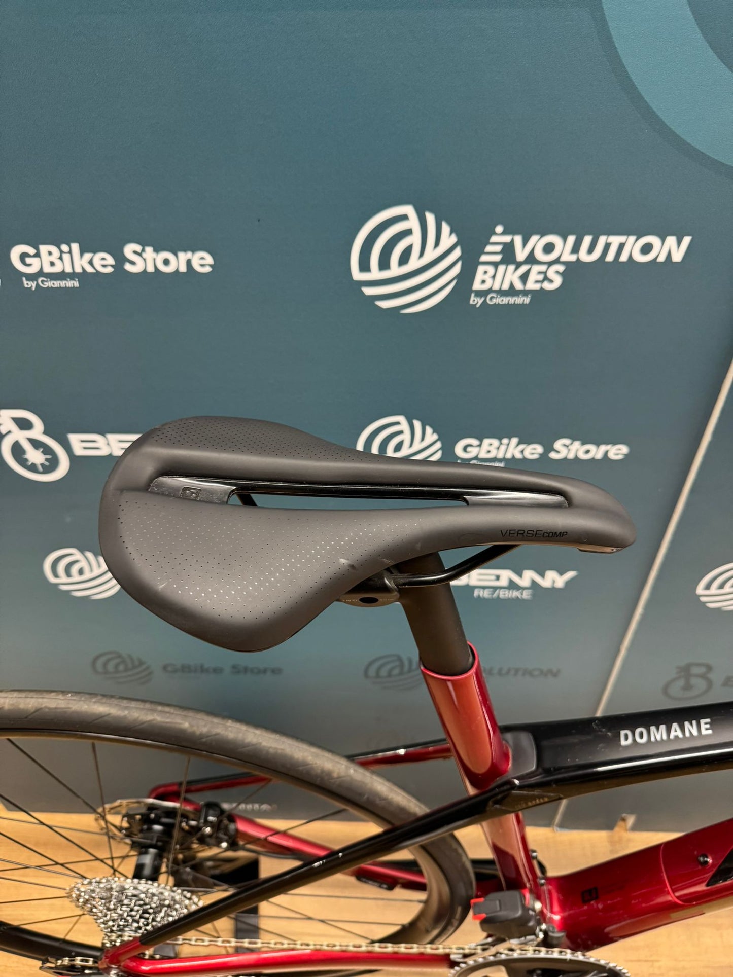 Trek Domane SL 6 AXS Tamaño de disco 47 - Demostración