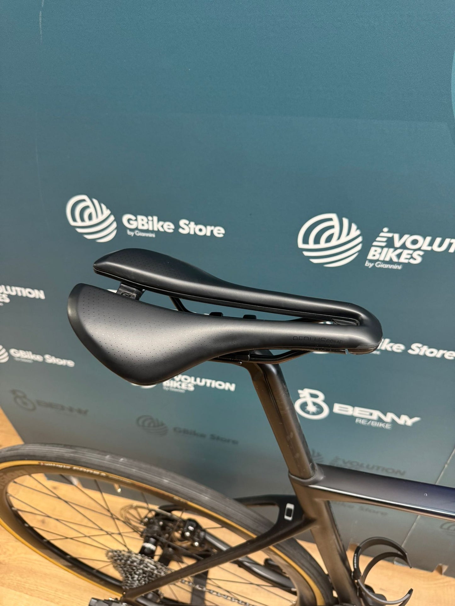 Olympia Leader Rival AXS Größe L - Gebraucht