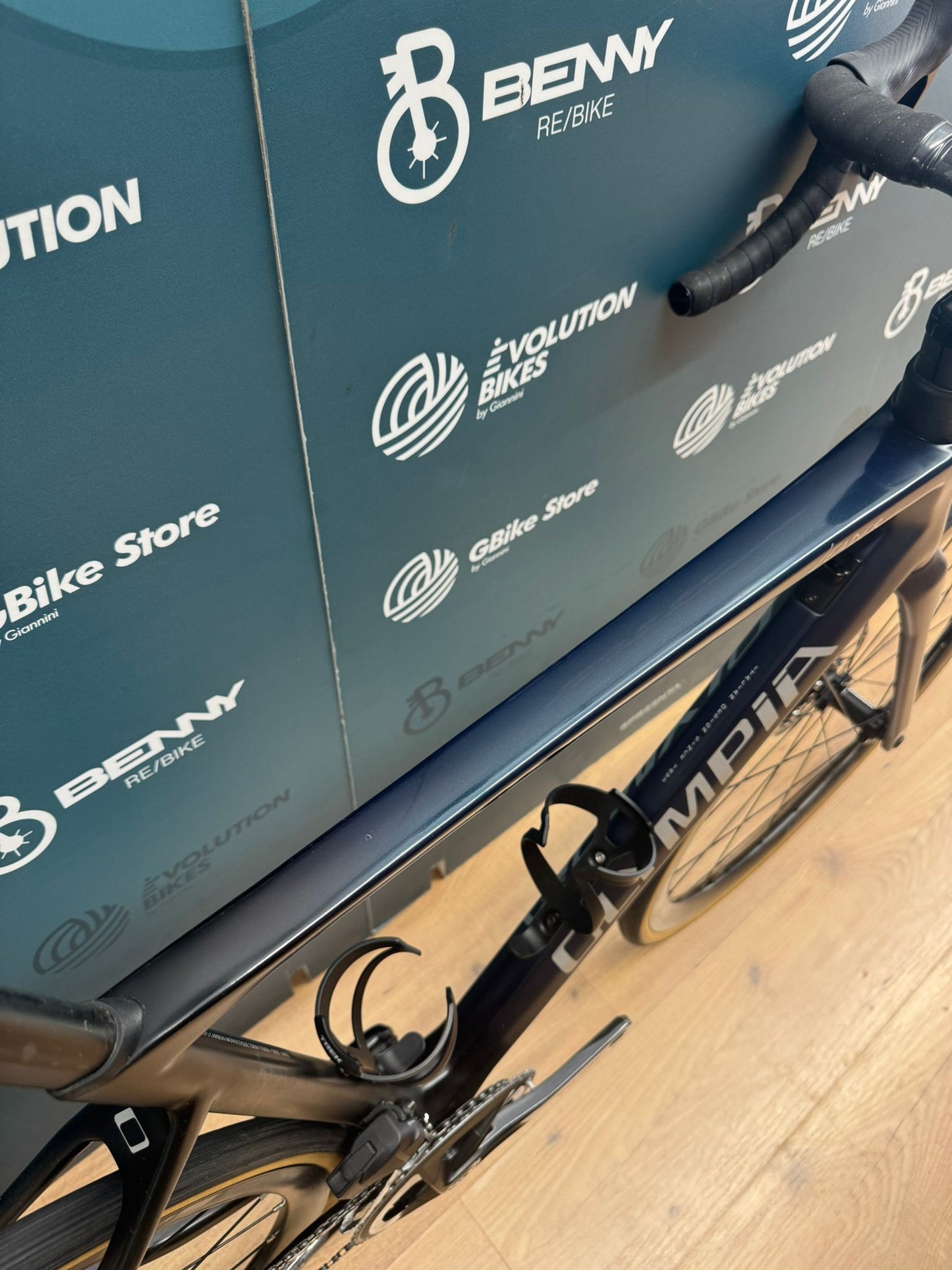 Olympia Leader Rival AXS Größe L - Gebraucht