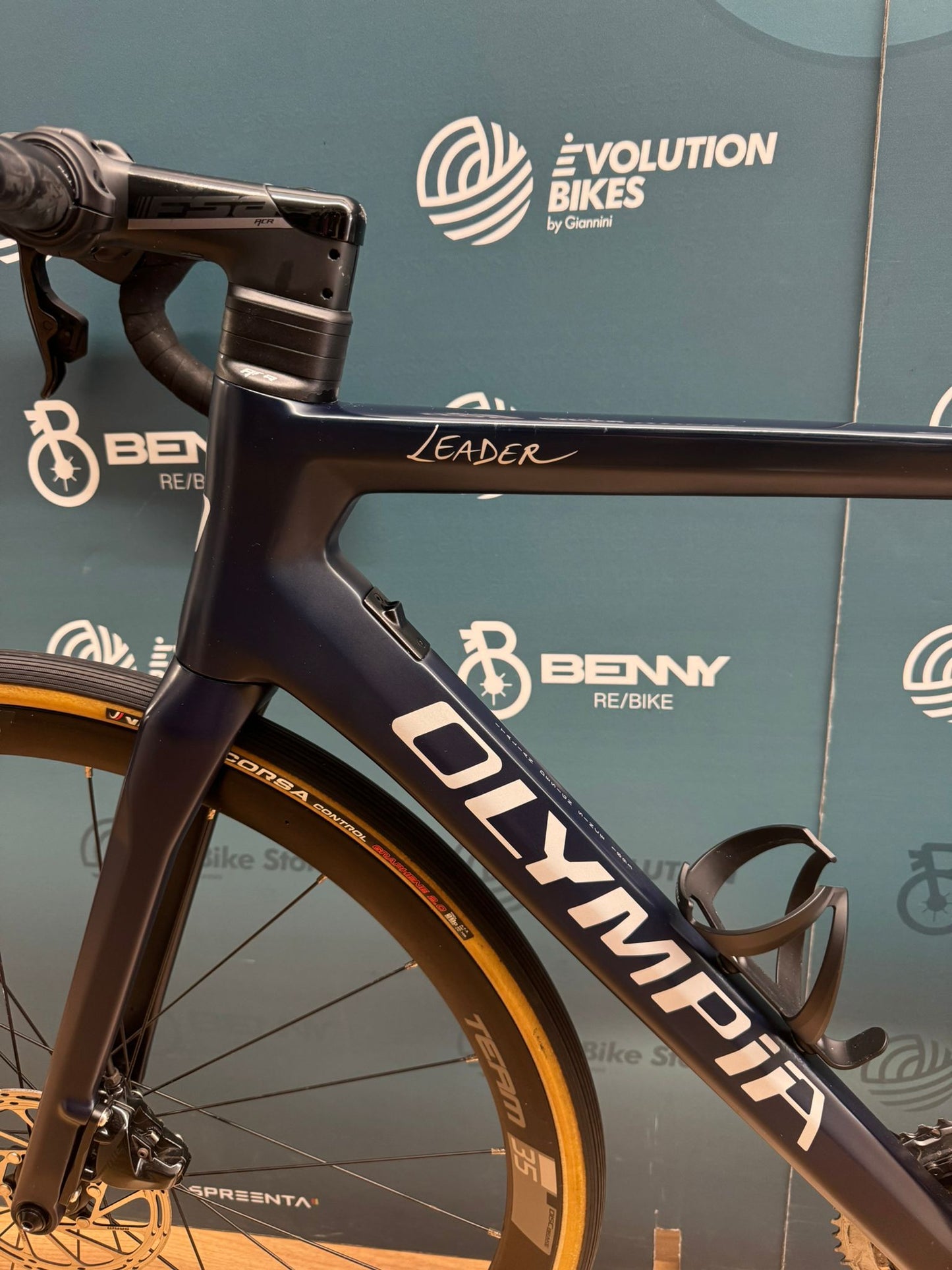 Olympia Leader Rival AXS Größe L - Gebraucht