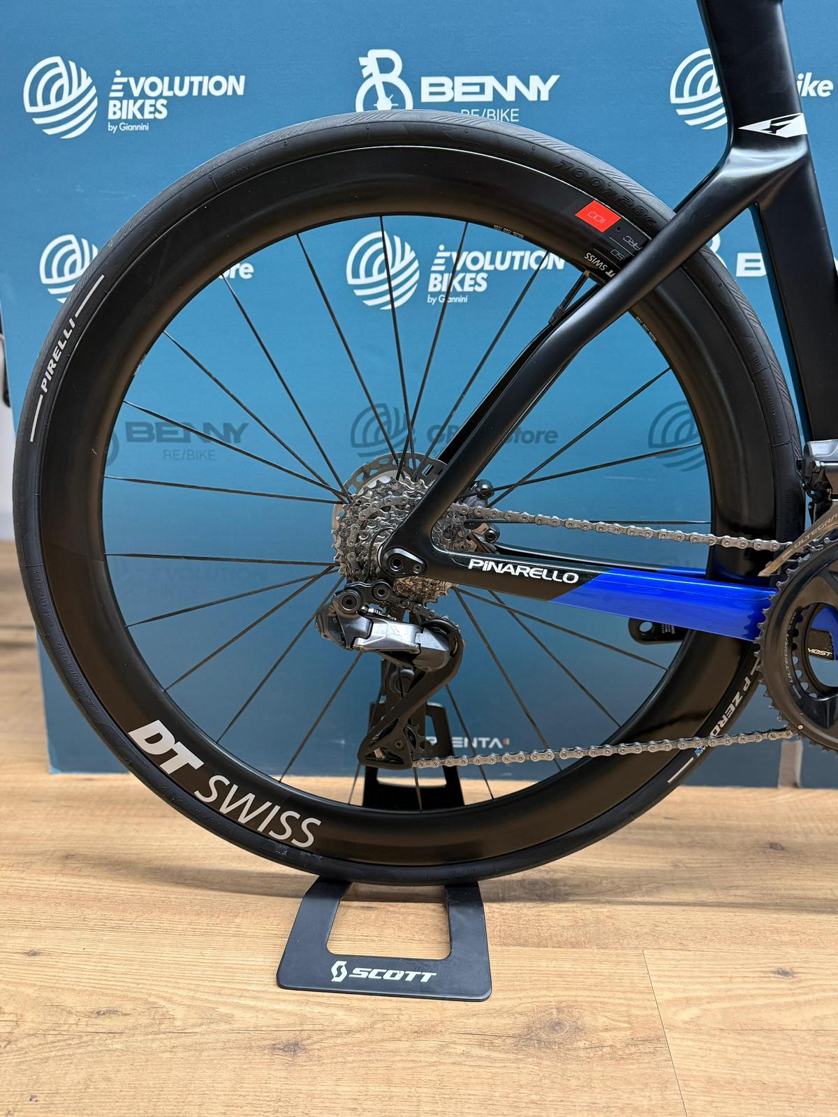 Pinarello Dogma F Ultegra Di2 12v Größe XL - Gebraucht