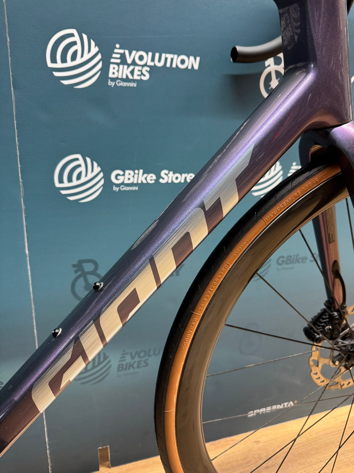 Giant TCR Pro Disc Di2 Tamaño ML - Usado