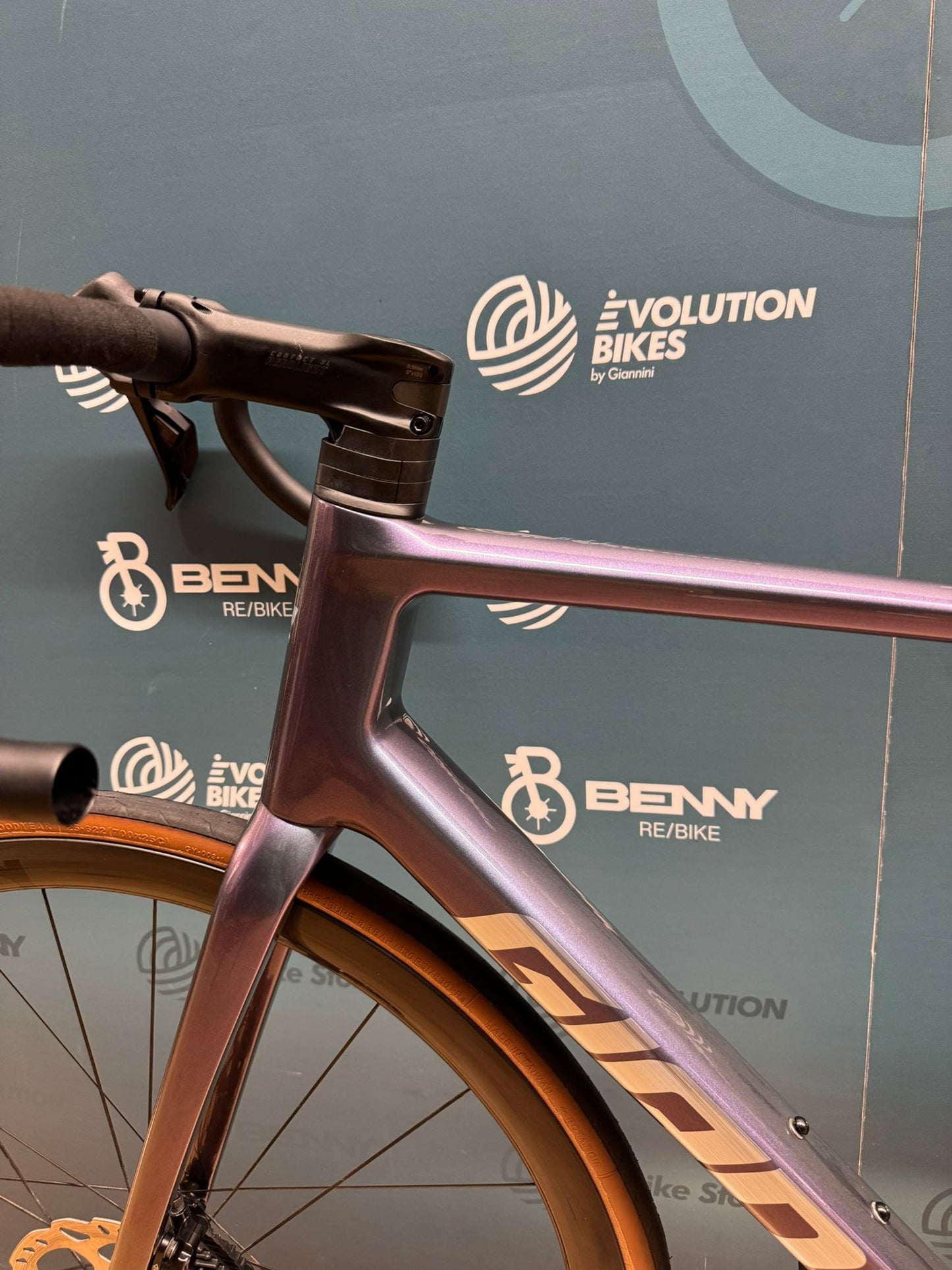 Giant TCR Pro Disc Di2 Tamaño ML - Usado