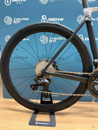 Colnago V5RS Ultegra Di2 R8170 SC45 Rozmiar 510 - Demo