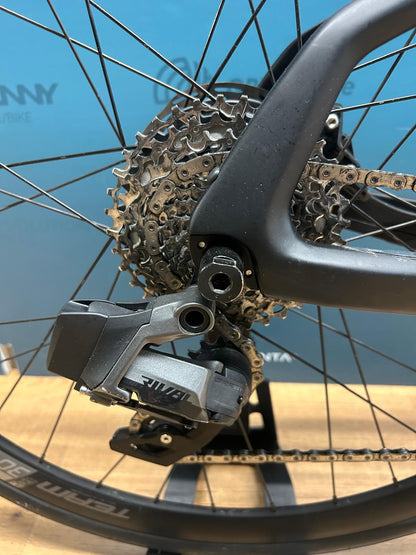 F-Moser Road - Taille des axes rivaux S - Utilisé