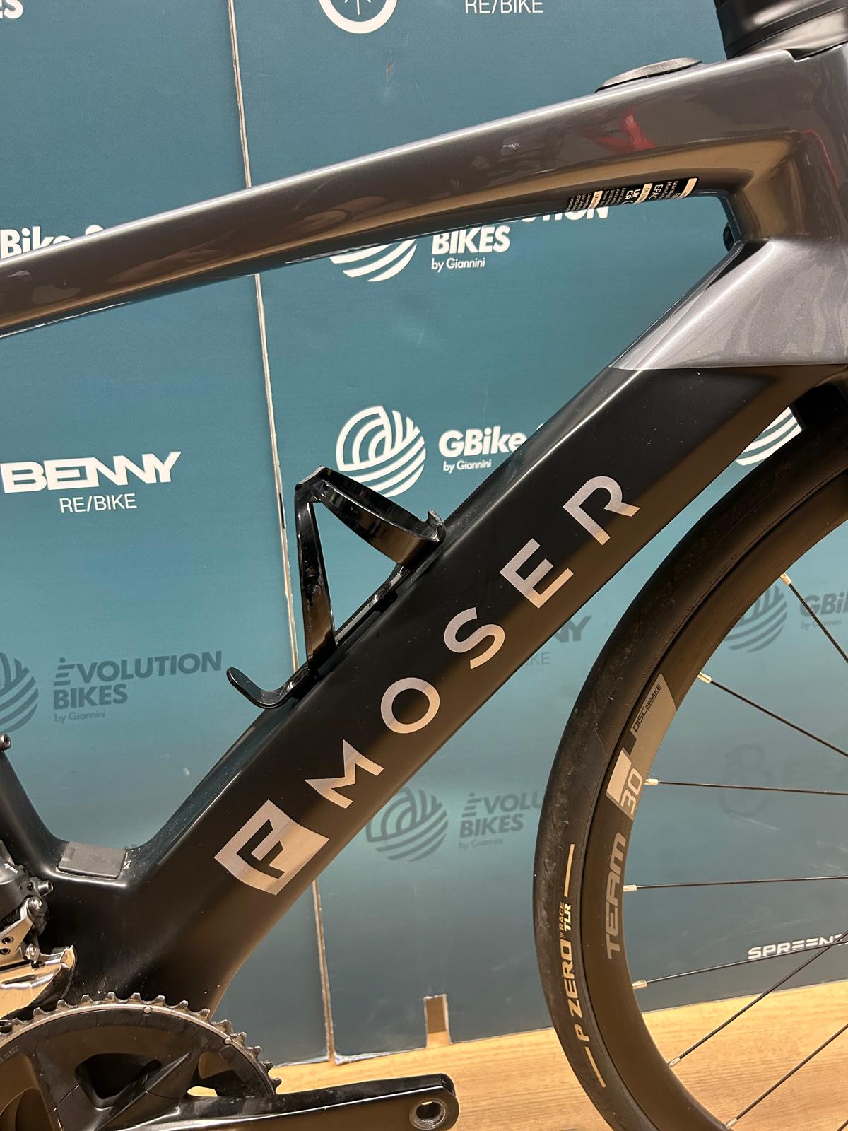 F-Moser Road - Taille des axes rivaux S - Utilisé