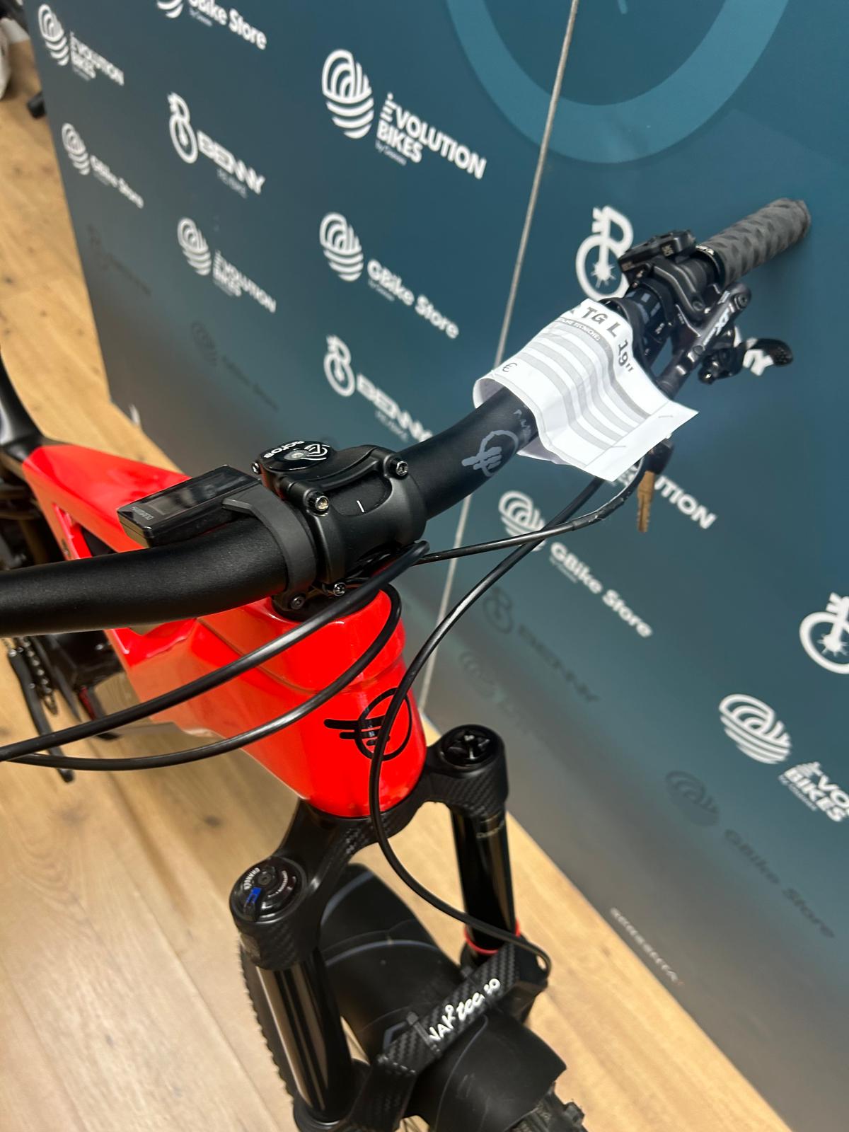 Brinke XXR Carbon Size L - Used