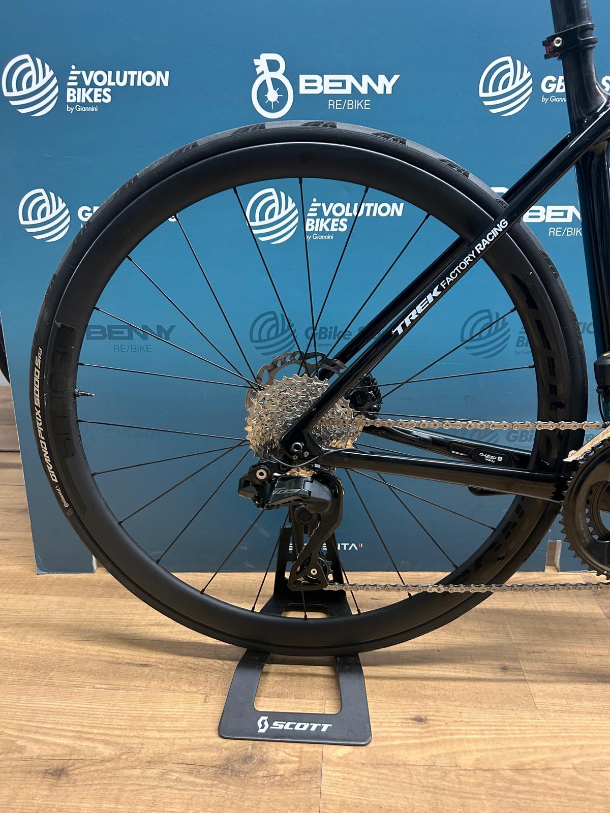 Trek Émonda SL6 Di2 Size 52 - Used