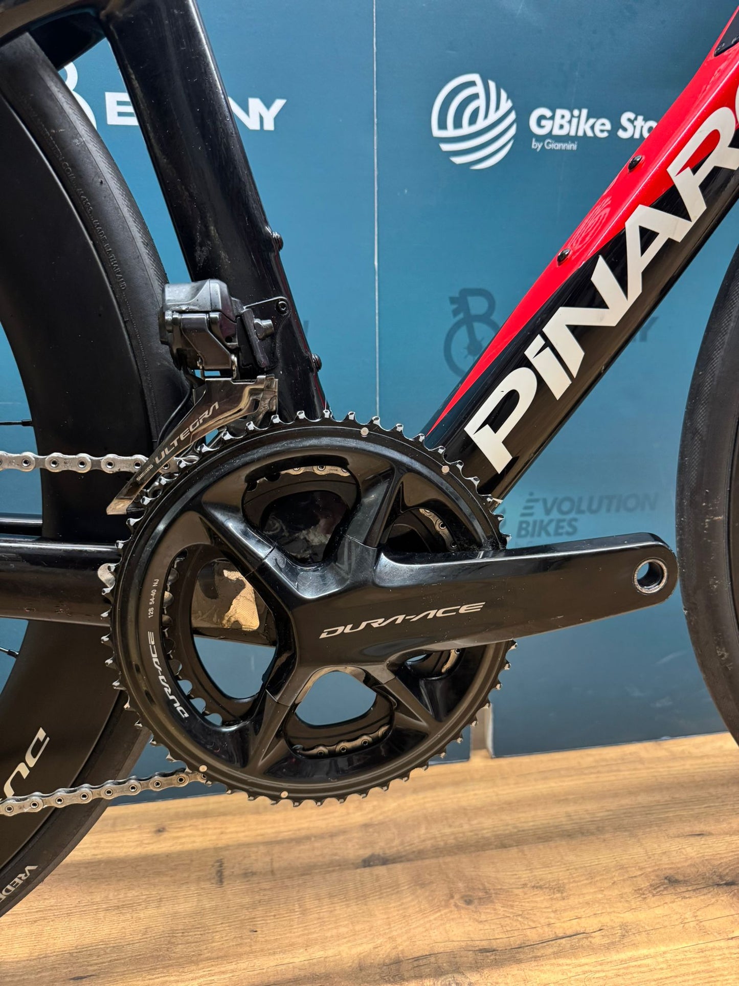 Pinarello Dogma F Ultegra Di2 12v rozmiar 50 - używany