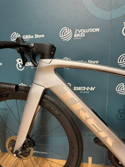 Trek Madone SLR 9 Disc Size 52 - Used