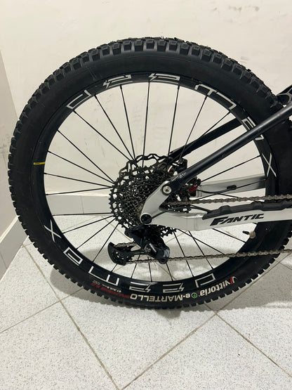 Fantic XEF 1,8 velikost M - Používá se