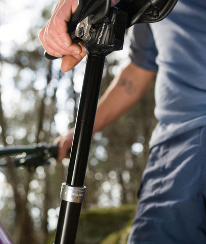 KS Rage Circuit Teleskop-Sattelstütze 31,6 x 380 mm mit Akku, Ladegerät und Fernbedienung