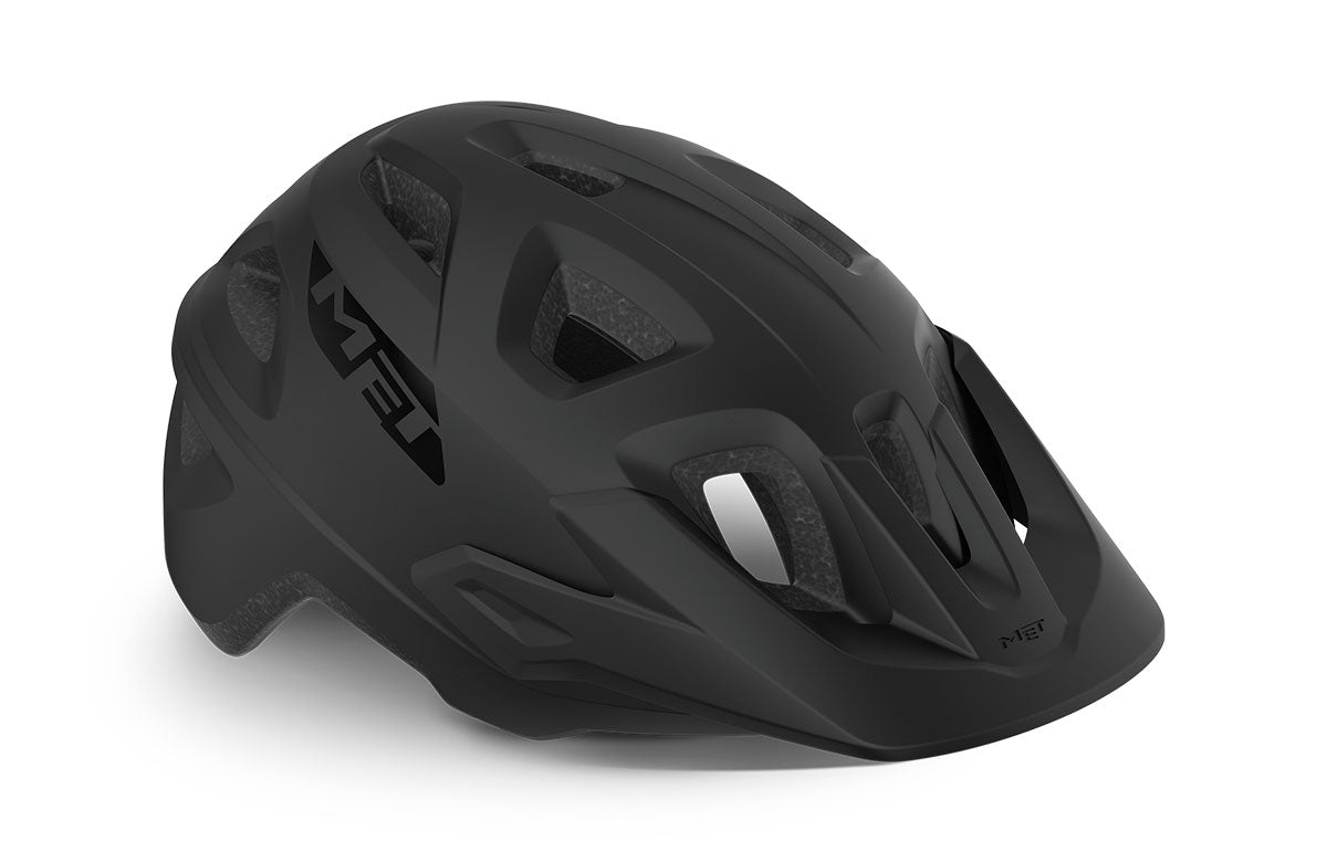 MTB traf den Echo -Helm