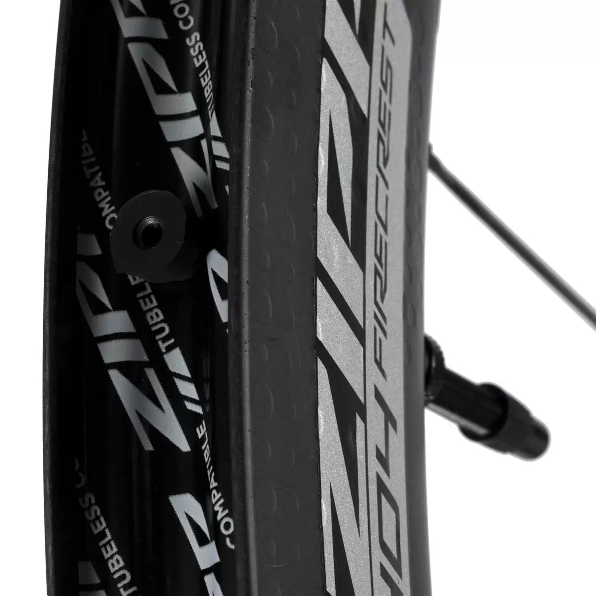 Zipp 404 Firecrest Disc Center Rottes bezdušový živôtik SRAM XDR 12V